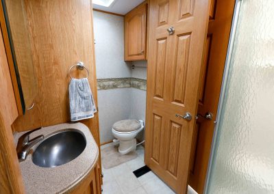 Fifth Wheel's A Charm - Cozy RV Short Term Vacation Rental in Murray Corner, New Brunswick